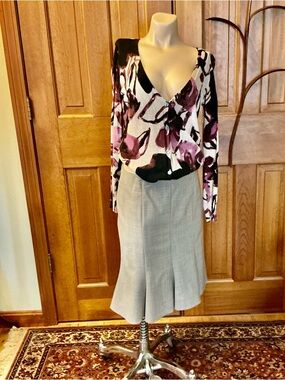 Simply Vera Vera Wang Beige, Black & Purple Floral cardigan